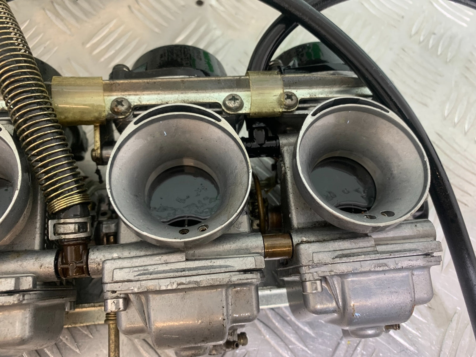SUZUKI GSF1200  GSF 1200 BANDIT CARBS YEAR 1997-2000 (CMB1149)