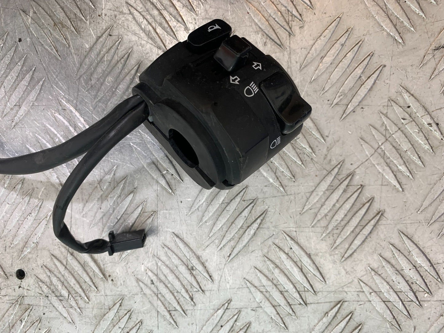 KAWASAKI NINJA 400 EX 400 LEFT SWITCH GEAR  YEAR 2018-2022 (CMB1278)