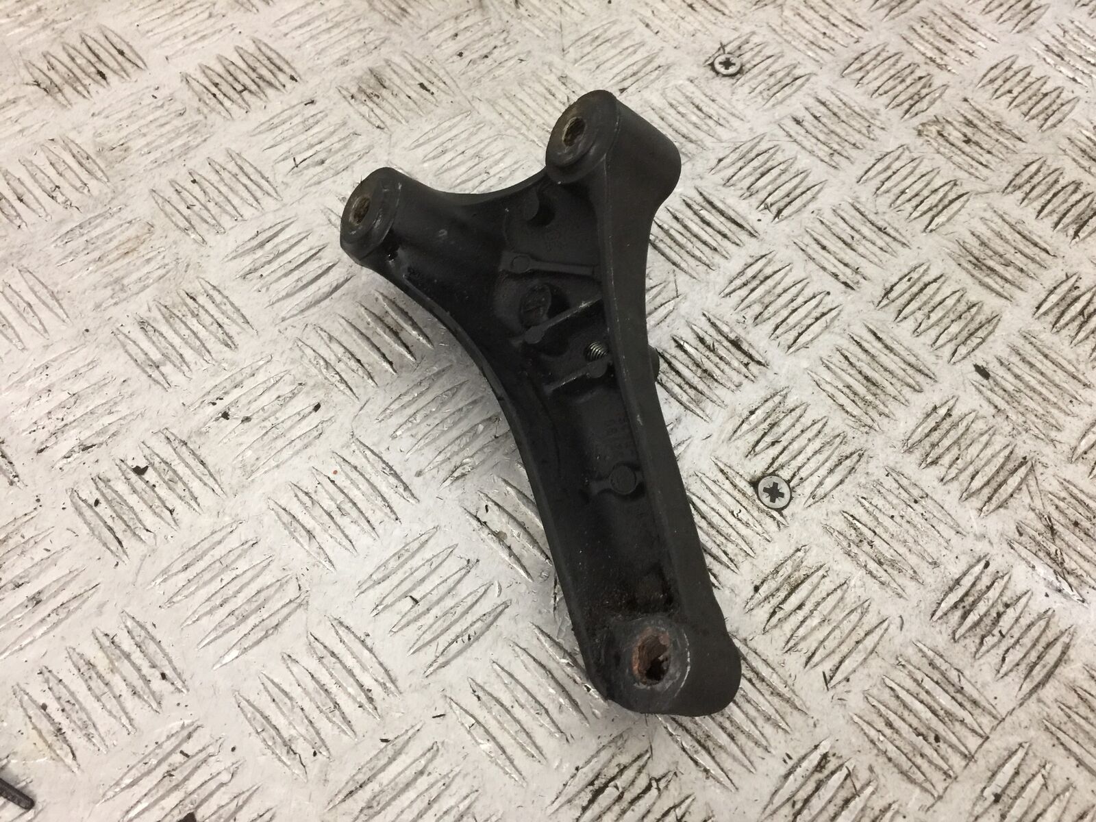 KAWASAKI ZZR1400 ZZR 1400 ENGINE BRACKET   YEAR 2011 (STOCK 802)