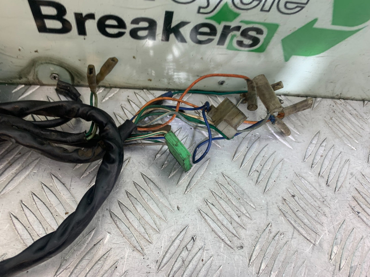 HONDA VT700 VT 700 SHADOW LEFT SWITCH GEAR  YEAR 1984-85 (CMB1328)