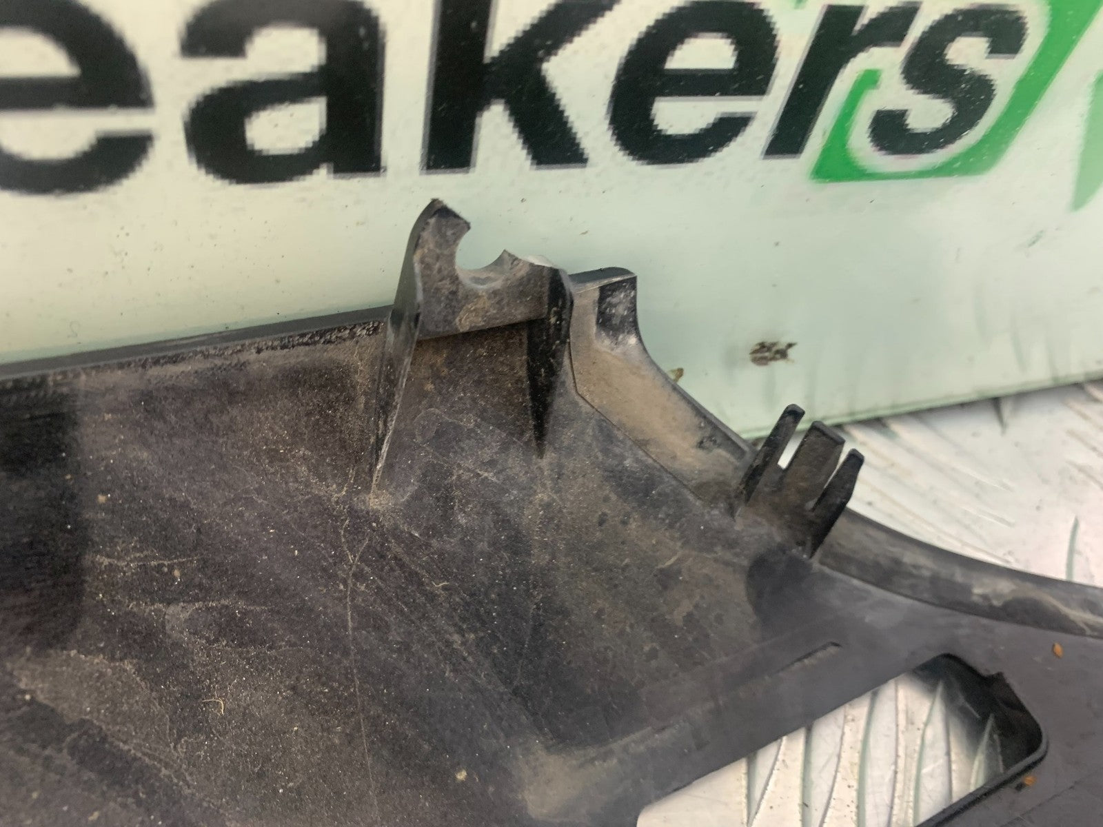 KAWASAKI GTR1400 GTR 1400 LEFT SEAT PANEL  YEAR 2007-2009 (CMB1174)