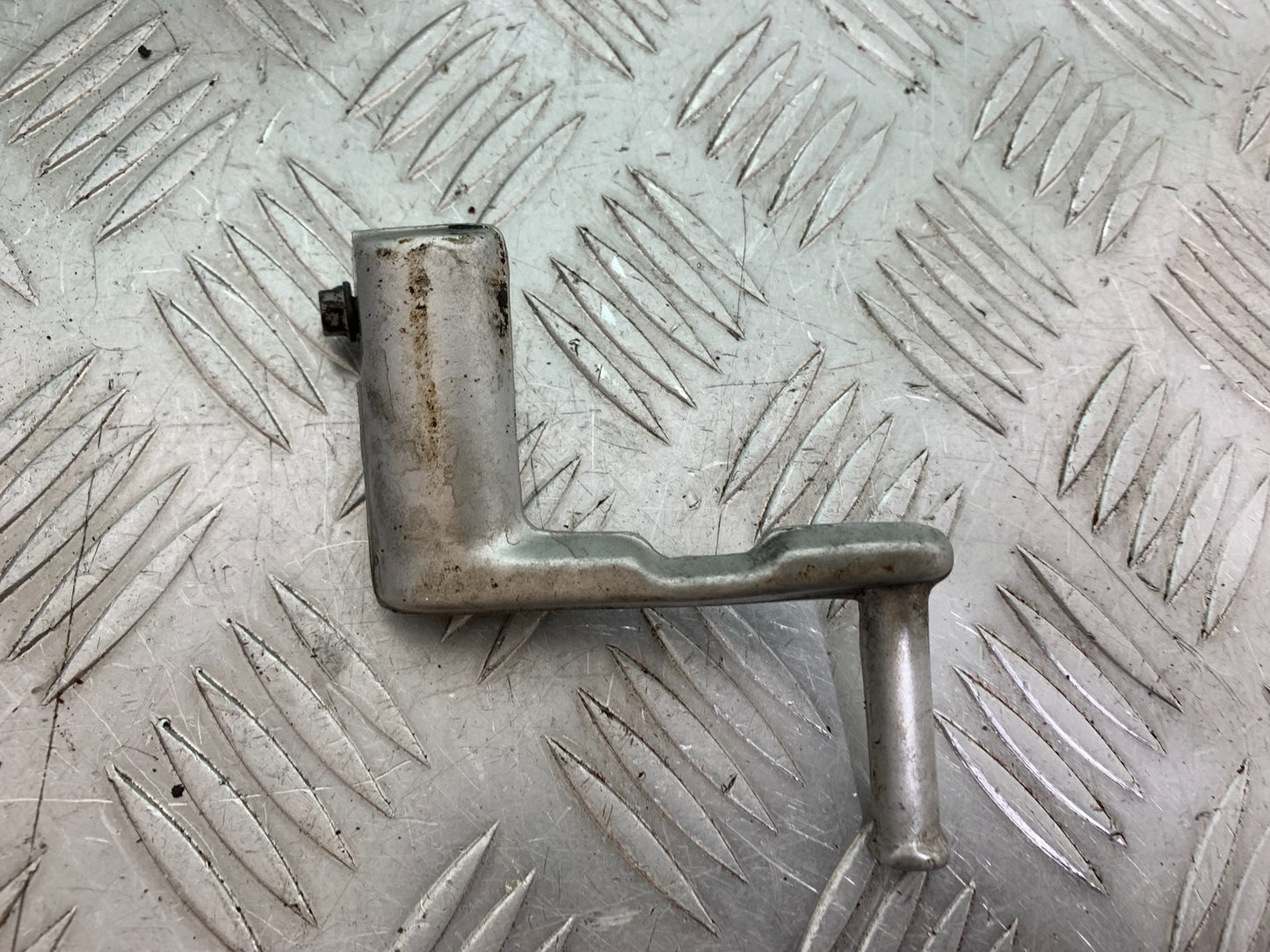 TRIUMPH T509 SPEED TRIPLE GEAR LEVER  YEAR 1997-1998 (CMB1144)