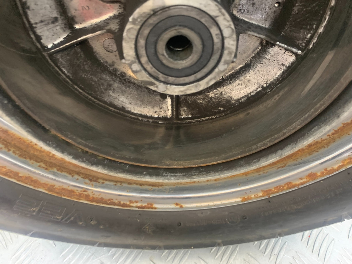 YAMAHA XV535 XV 535 VIRAGO REAR WHEEL (GOOD TYRE)   YEAR 1994-02 (CMB1162)