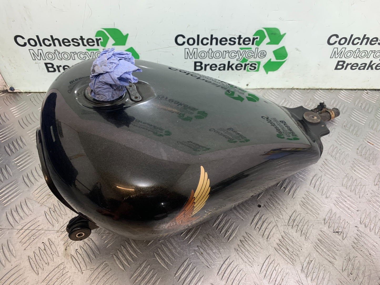 HONDA VT700 VT 700 SHADOW PETROL TANK  YEAR 1984-85 (CMB1328)
