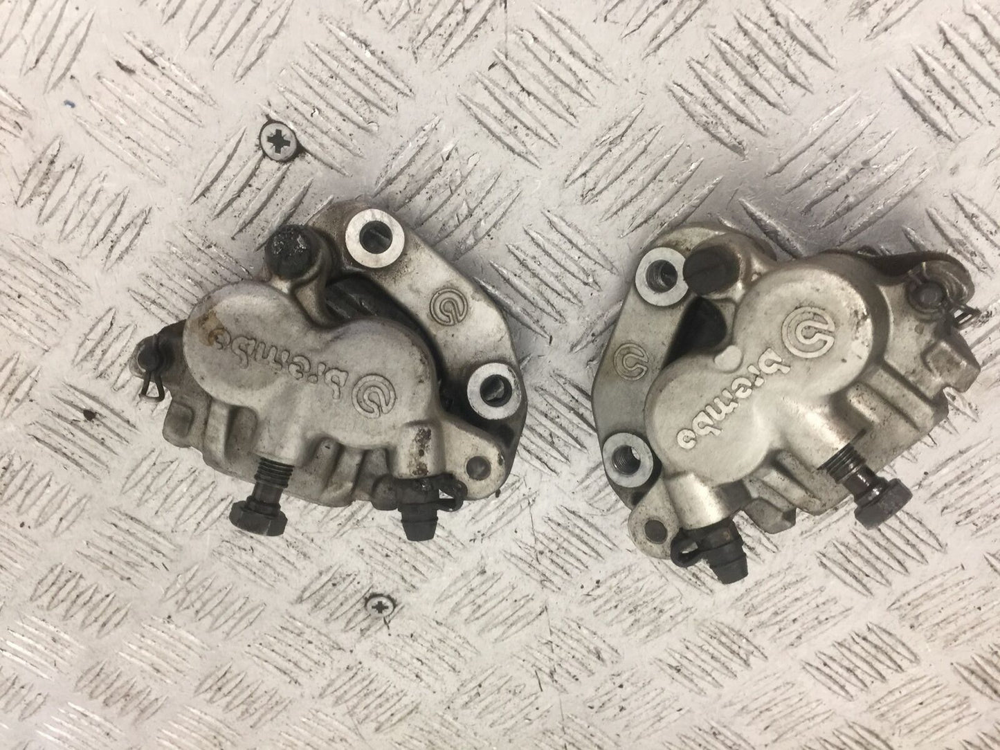 YAMAHA XT660Z TENERE FRONT BRAKE CALIPERS  YEAR 2012  (STOCK 863)