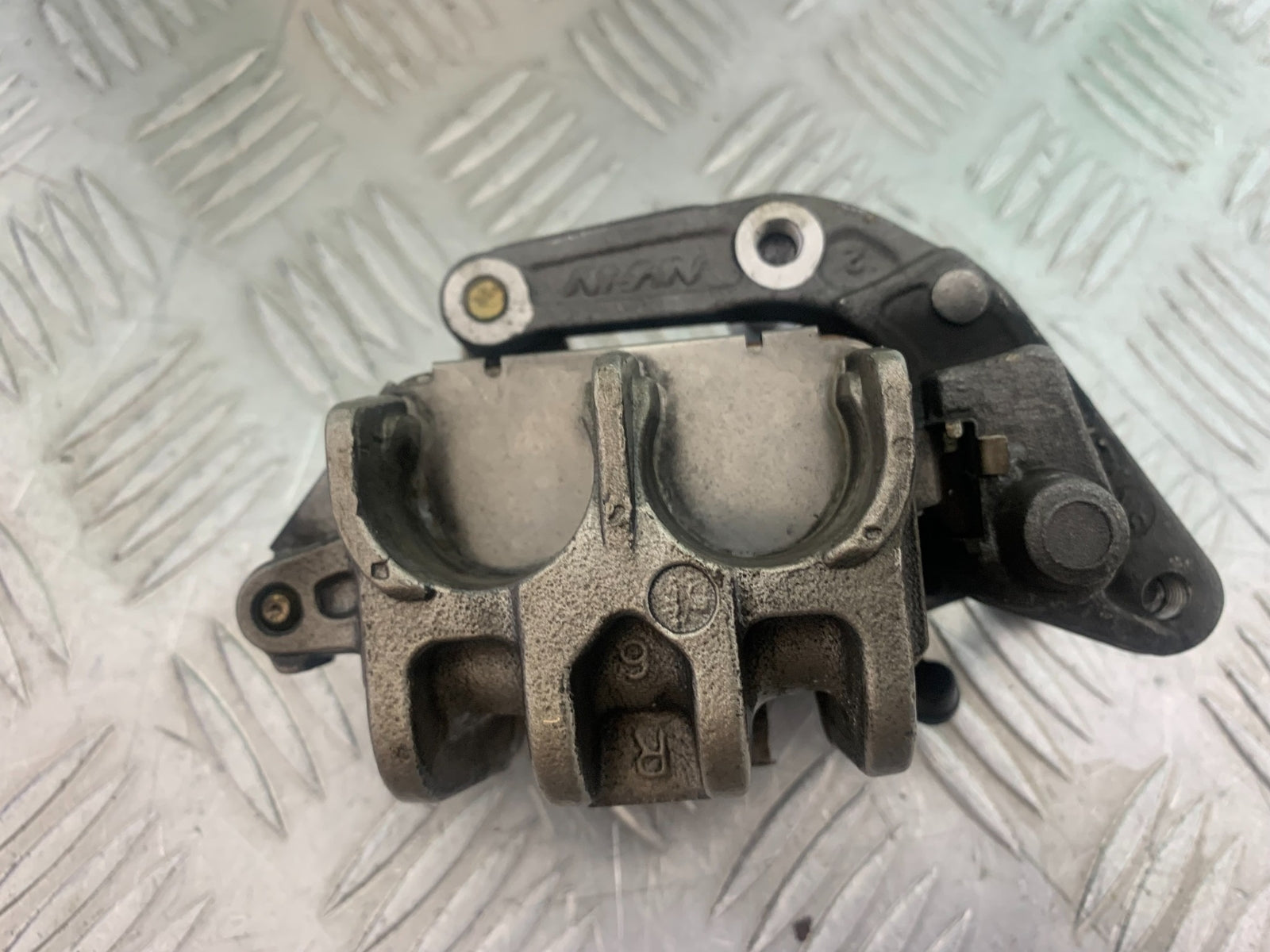 HONDA VTX1300 S-6 FRONT BRAKE CALIPER YEAR 2004-09 (CMB1159)
