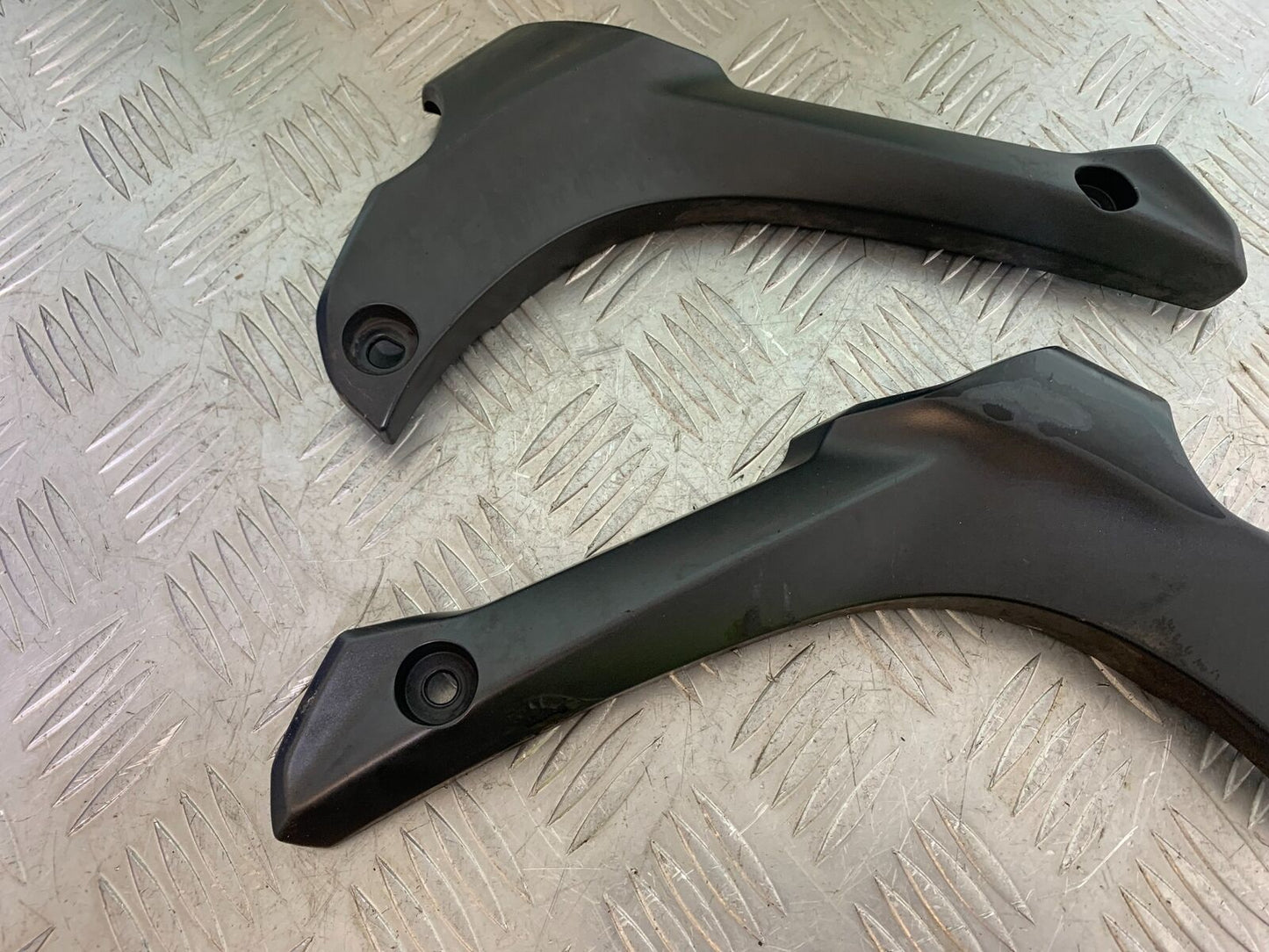 SUZUKI SV650 X SV 650 X BATTERY BOX  YEAR 2018-2022  (CMB1081)