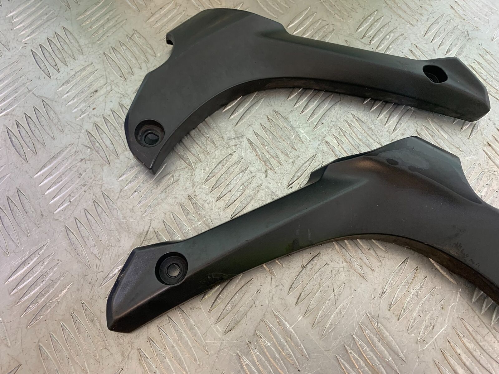 SUZUKI SV650 X SV 650 X BATTERY BOX  YEAR 2018-2022  (CMB1081)