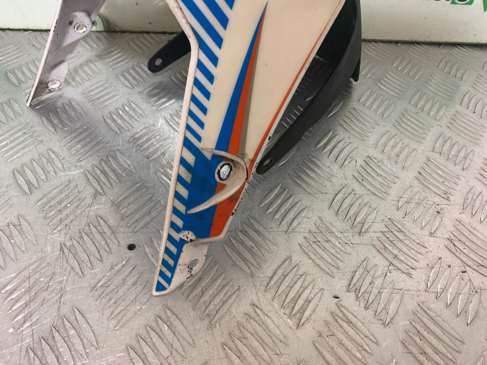 KTM DUKE 125 FRONT MUDGUARD  YEAR 2017-2022 (CMB1222)