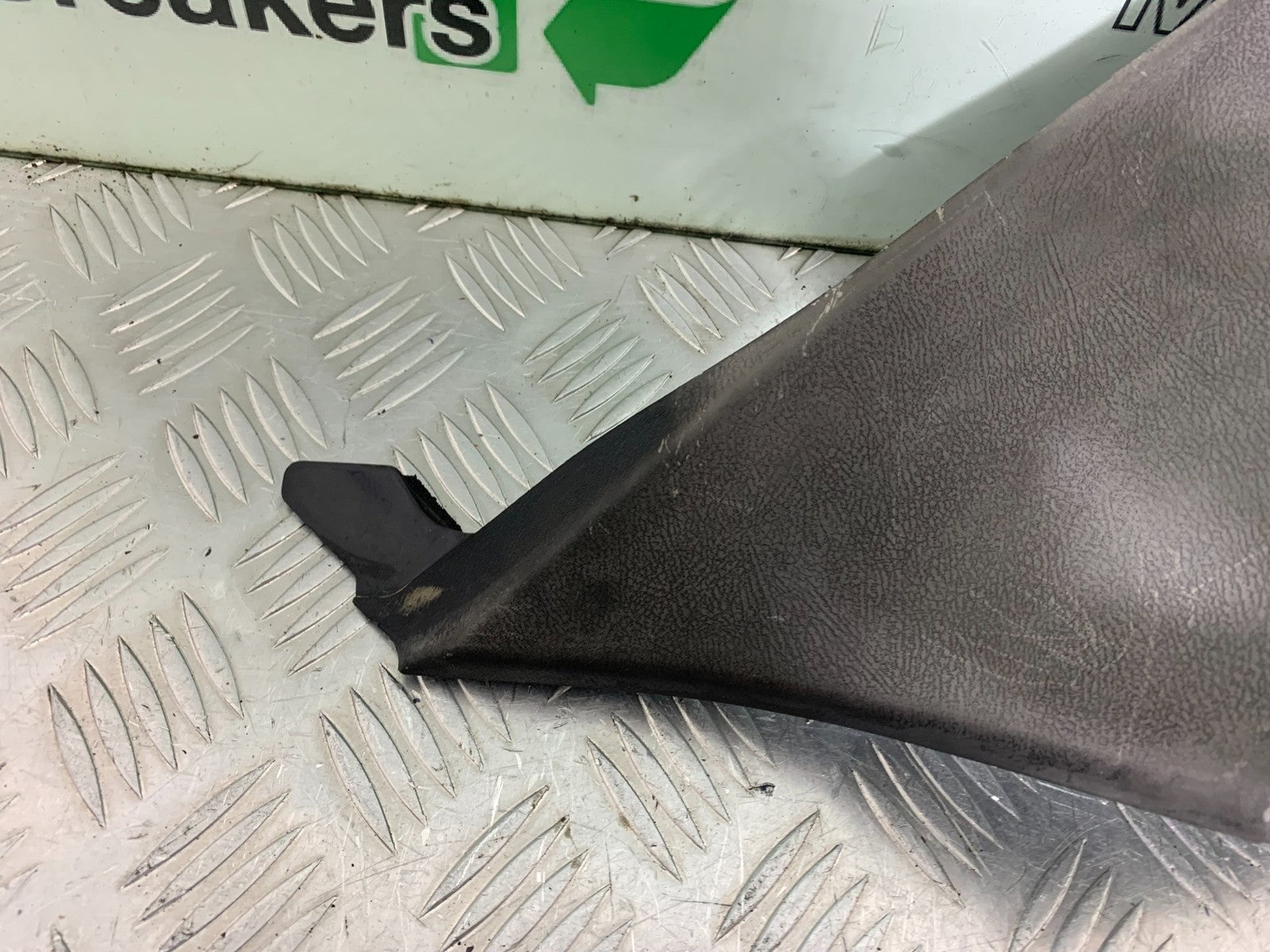 HONDA NT 700 V DEAUVILLE RIGHT FAIRING INFILL COVER   YEAR 2006-2010 (CMB1298)