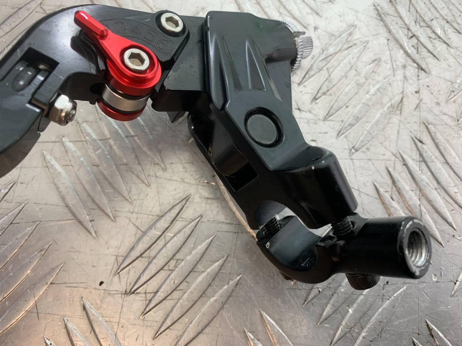 TRIUMPH TRIDENT 660 CLUTCH LEVER AND BRACKET  YEAR 2021-2024 (CMB1295)
