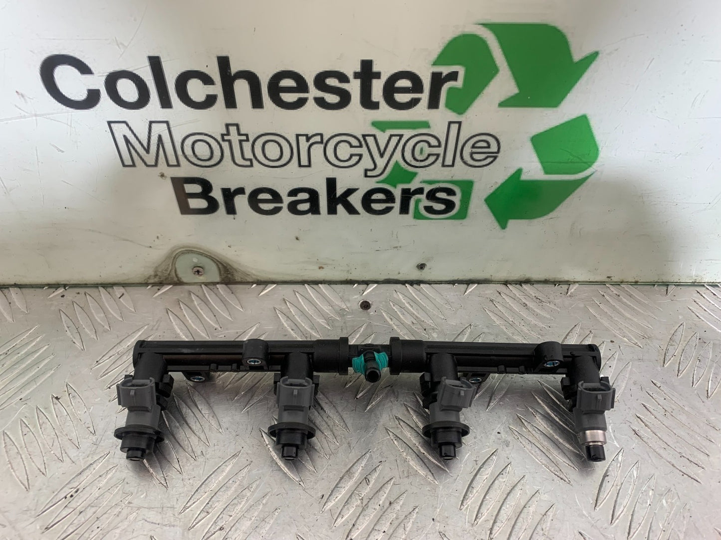 HONDA CBR1000 RR CBR 1000RR FIREBLADE FUEL INJECTORS RAIL 2008-2011 (CMB1179)
