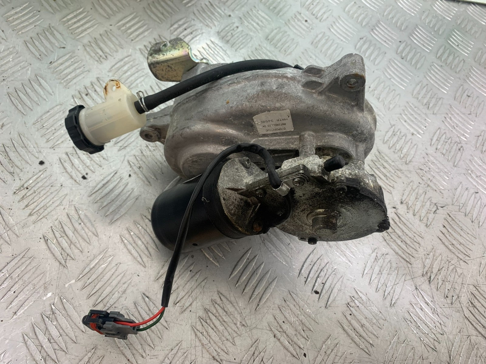 PIAGGIO MP3 250 ie ANTI ROLL STEERING PUMP YEAR 2007 (CMB1307)