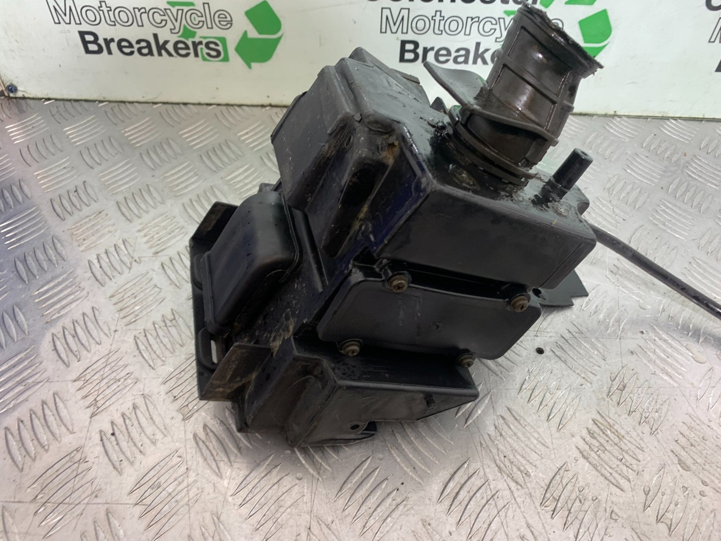 KAWASAKI KLR250 KLR 250 AIRBOX YEAR 1984-2001 (CMB1225)