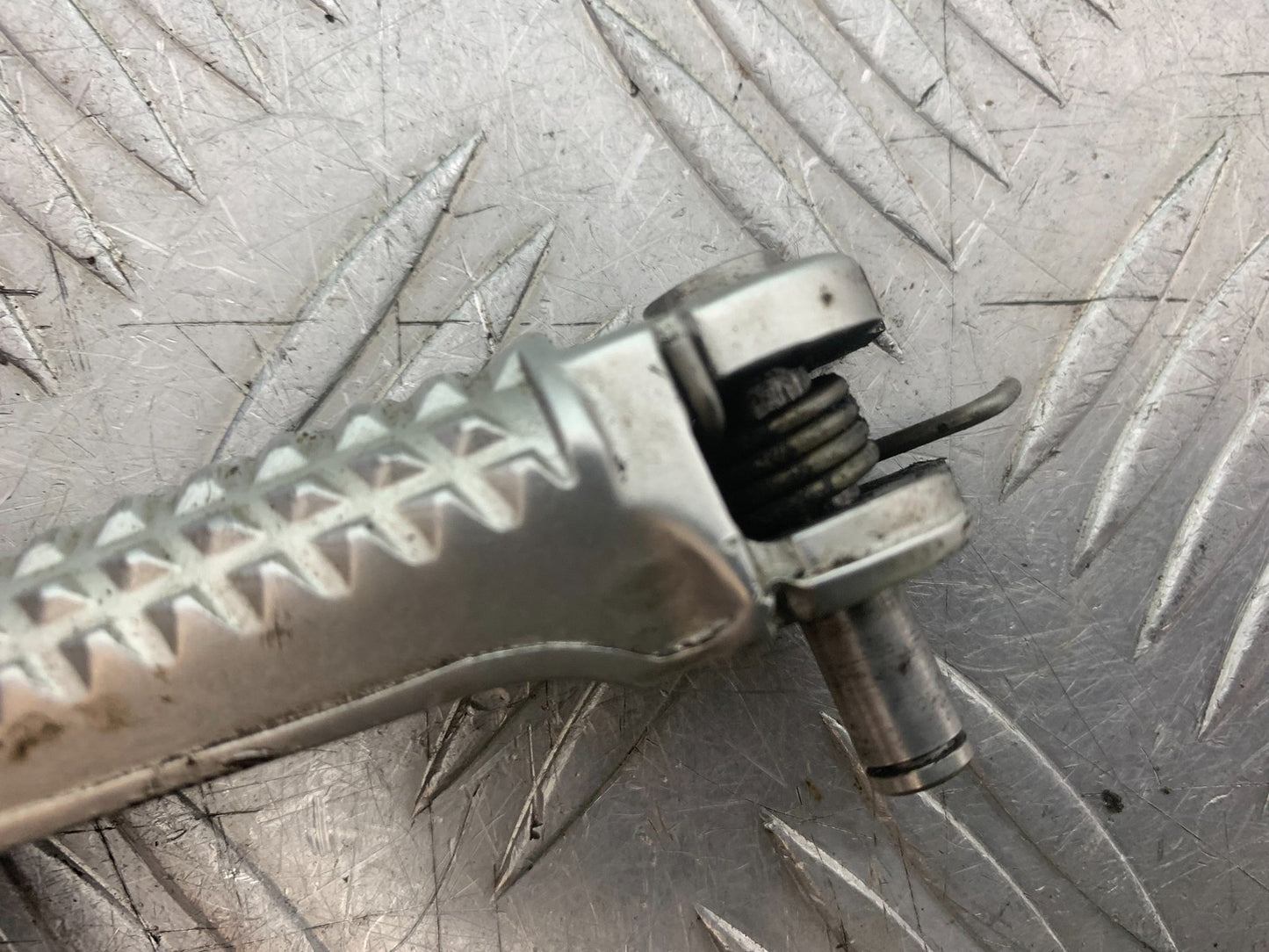 BMW S1000 RR FRONT LEFT FOOTPEG   YEAR 2015-2018 (CMB1246)