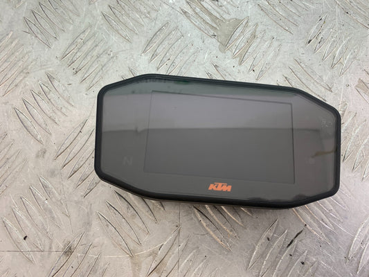 KTM 790 DUKE CLOCKS SPEEDO DASH  YEAR 2018-2021  (CMB11150)