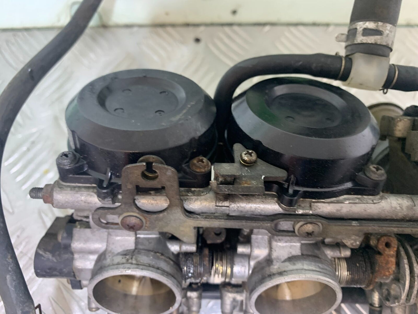 YAMAHA YZF600 YZF 600 THUNDERCAT CARBS   1996-2003 (CMB1134)