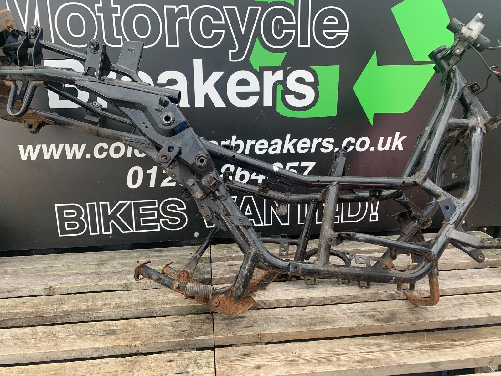 YAMAHA XMAX 250 XMAX 250 FRAME REG LOG BOOK   YEAR 2006-09 (CMB1201)