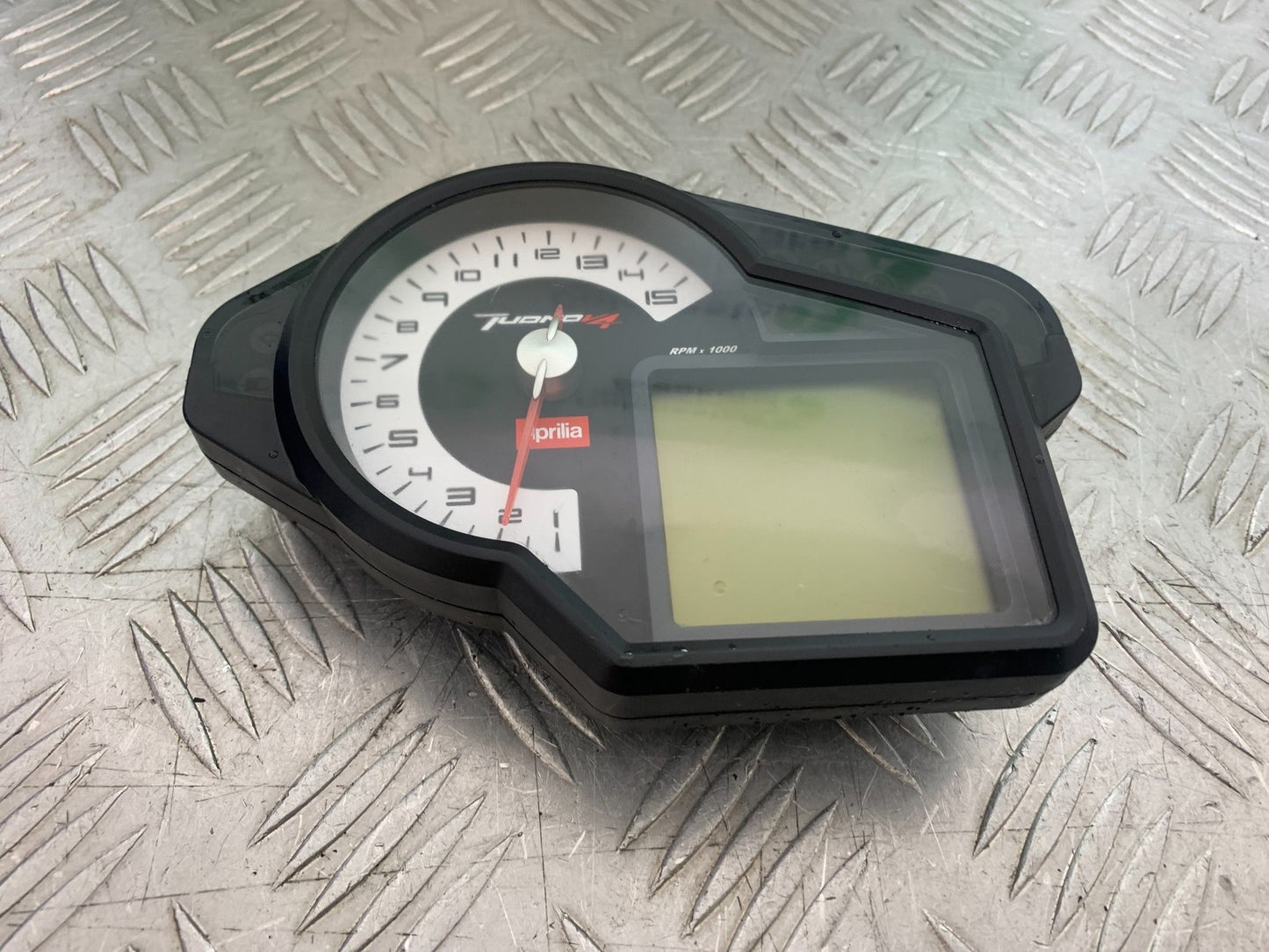 APRILIA TUONO 1000 V4 CLOCKS SPEEDO DASH   YEAR 2013-2014  (CMB1239)