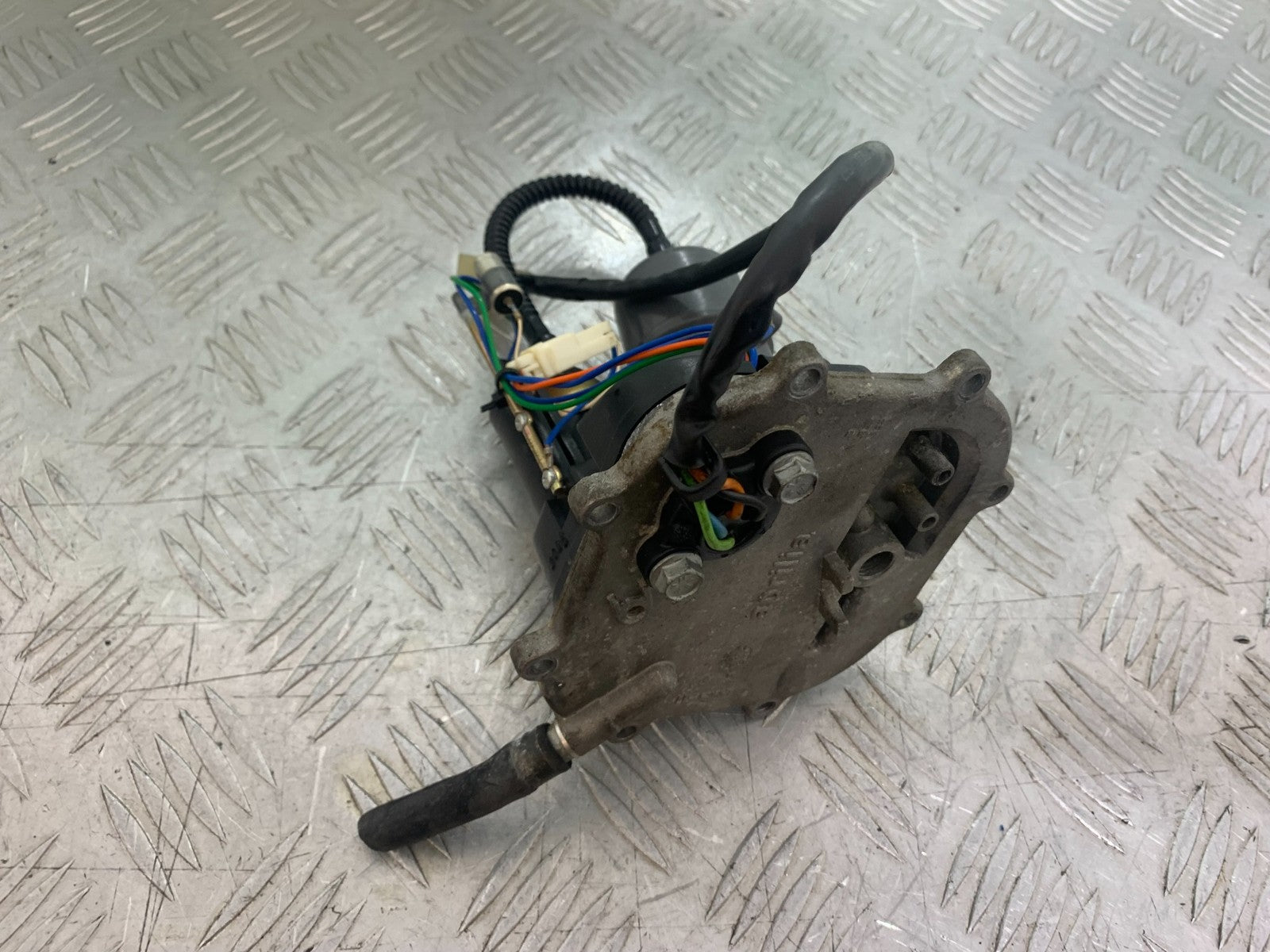 APRILIA RSV1000 R FACTORY MILLE PETROL PUMP  2004-09 (CMB1203)