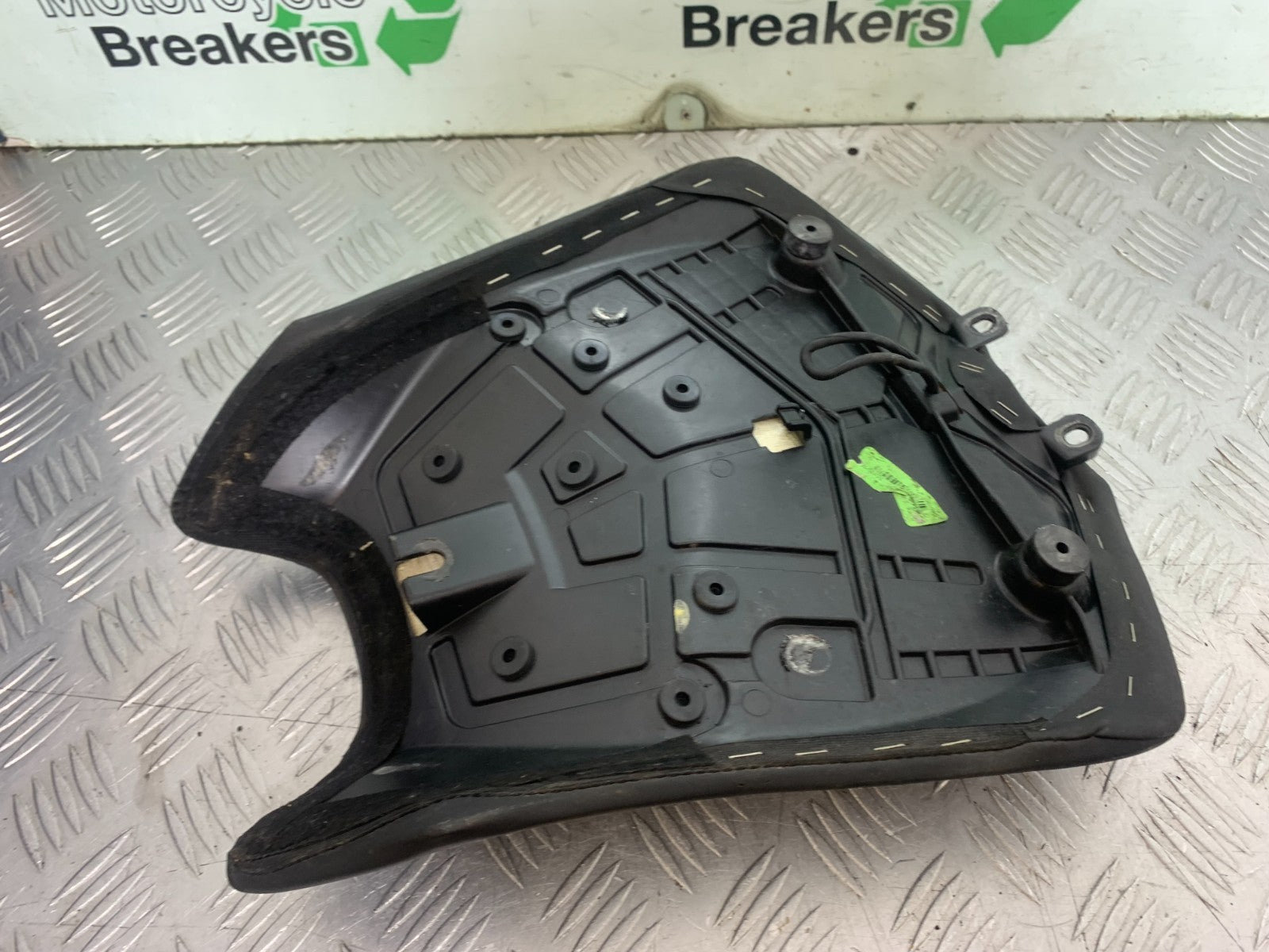 APRILIA TUONO 1000 V4R FRONT SEAT   YEAR 2011-13  (CMB1331)
