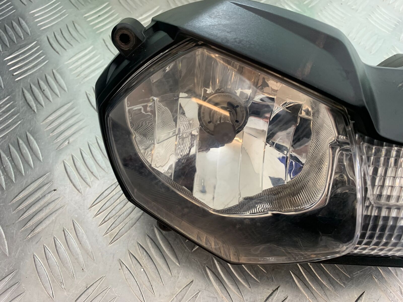 TRIUMPH TIGER 800 XC HEADLIGHT YEAR 2011-2014 (CMB1022)