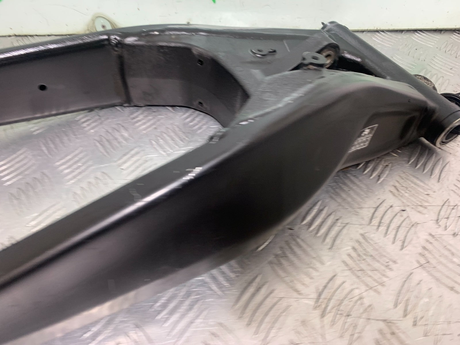 YAMAHA XSR900 XSR 900 SWINGARM YEAR 2022-2024 (CMB1215)