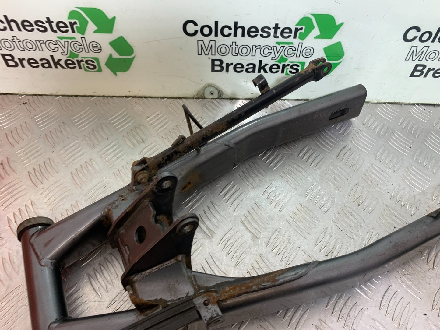 YAMAHA XJ600 XJ 600 DIVERSION SWINGARM  1998-2000 (CMB1191)