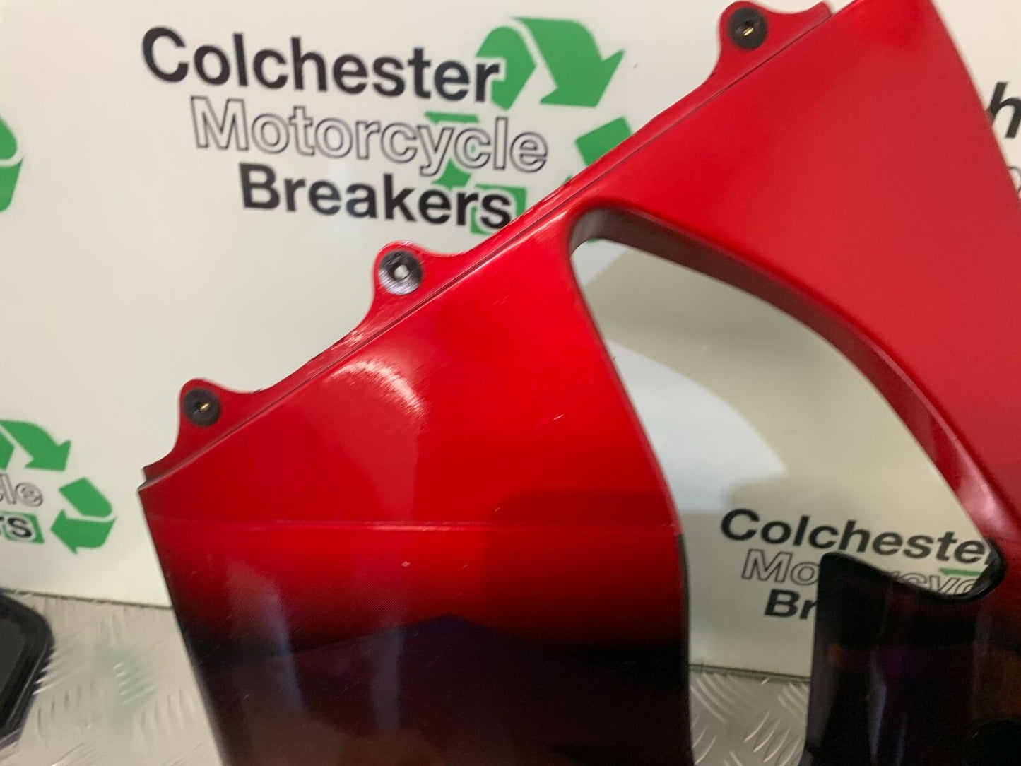 KAWASAKI ZX9R ZX9 C LEFT MIDDLE FAIRING  YEAR 1998-99 (STOCK 957)