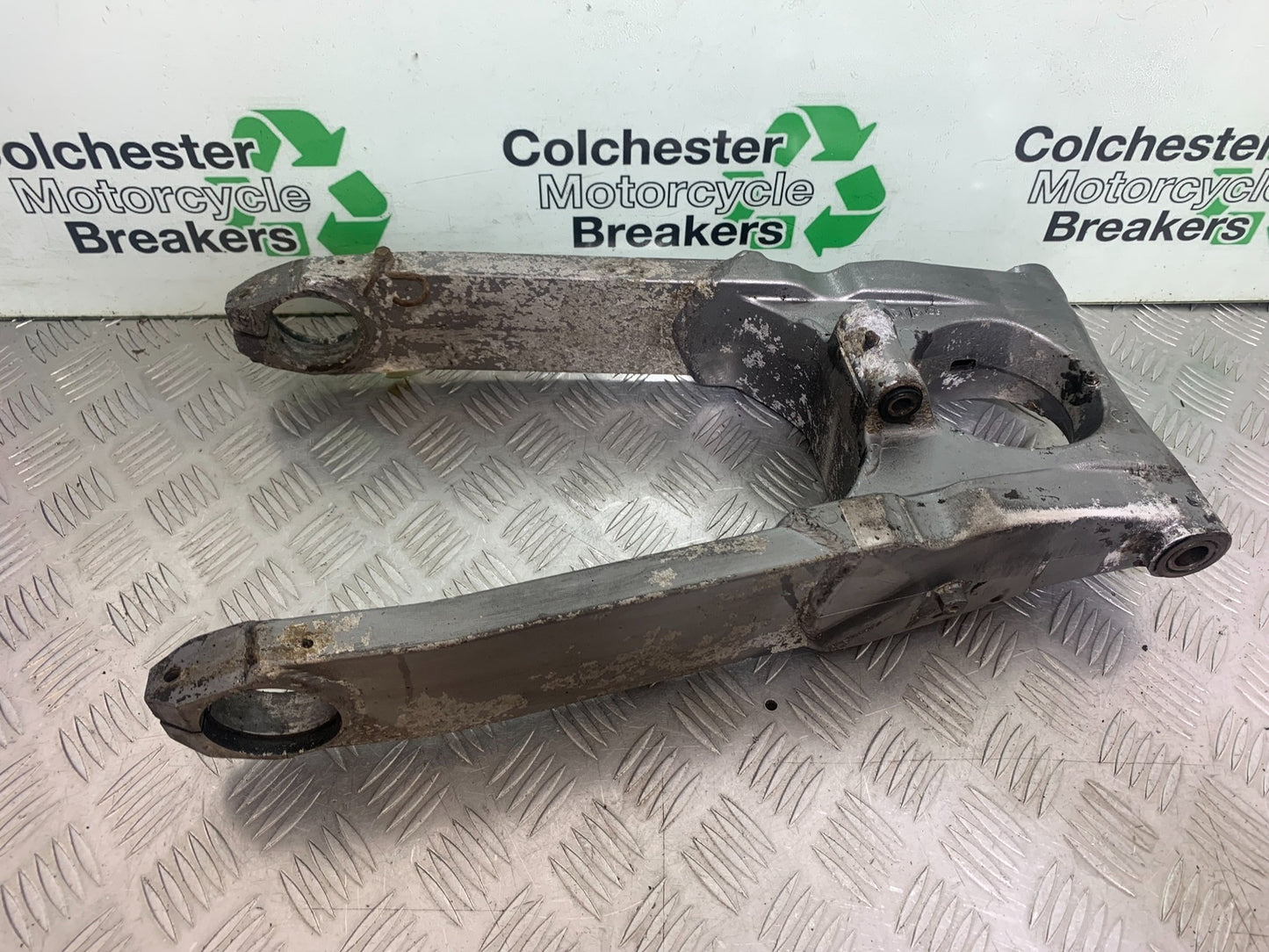 KAWASAKI ZZR1100 D SWINGARM  YEAR 1993-2001 (CMB1164)