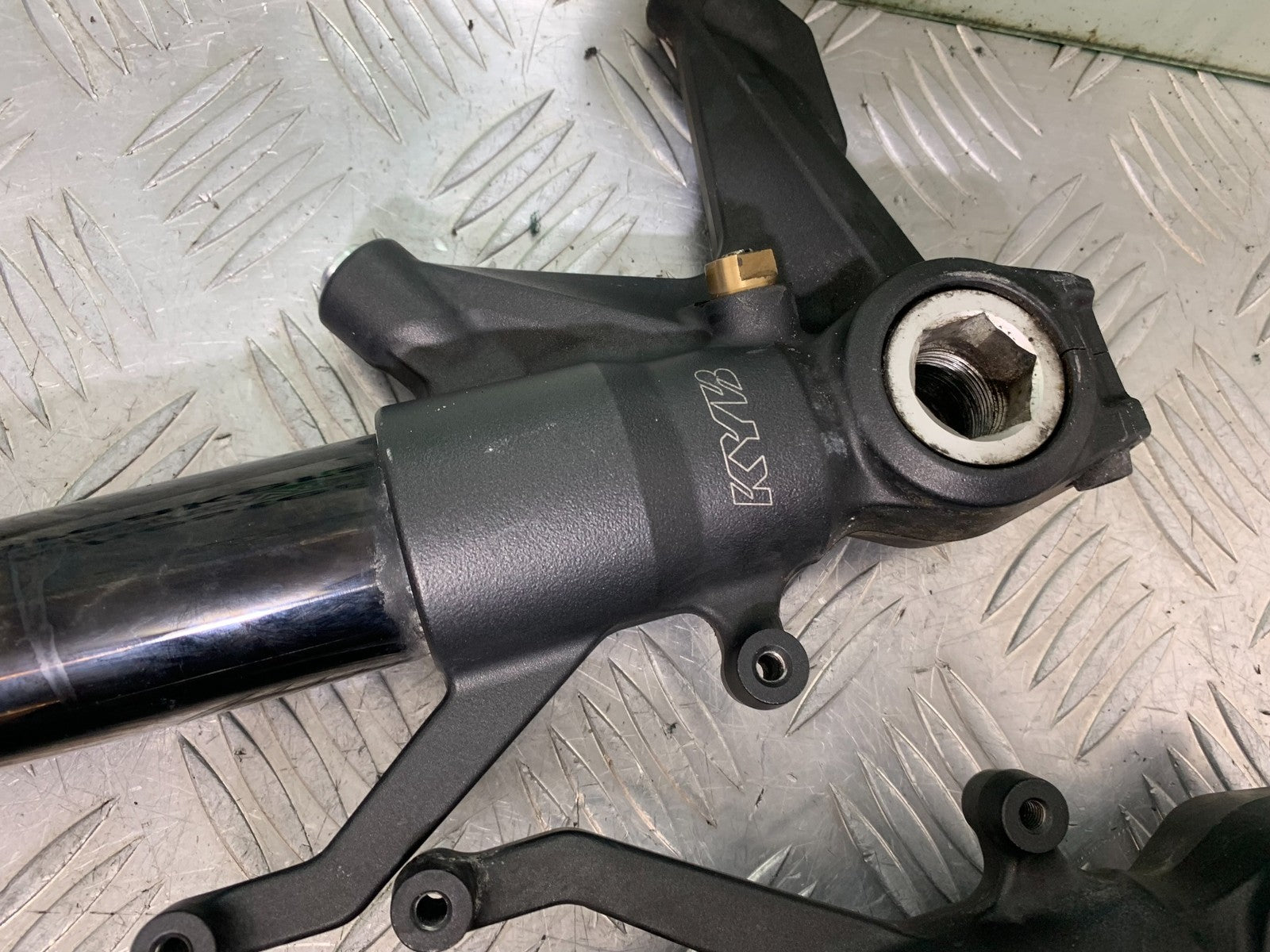 KAWASAKI ZX10R ZX10 R FORKS 2008-2010 (CMB1301)