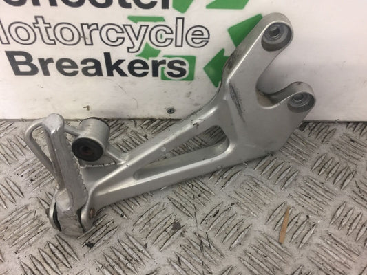HONDA VFR800 VFR 800 RIGHT REAR HANGER  YEAR 1998-2001 (PRE V-TEC) STOCK NO326