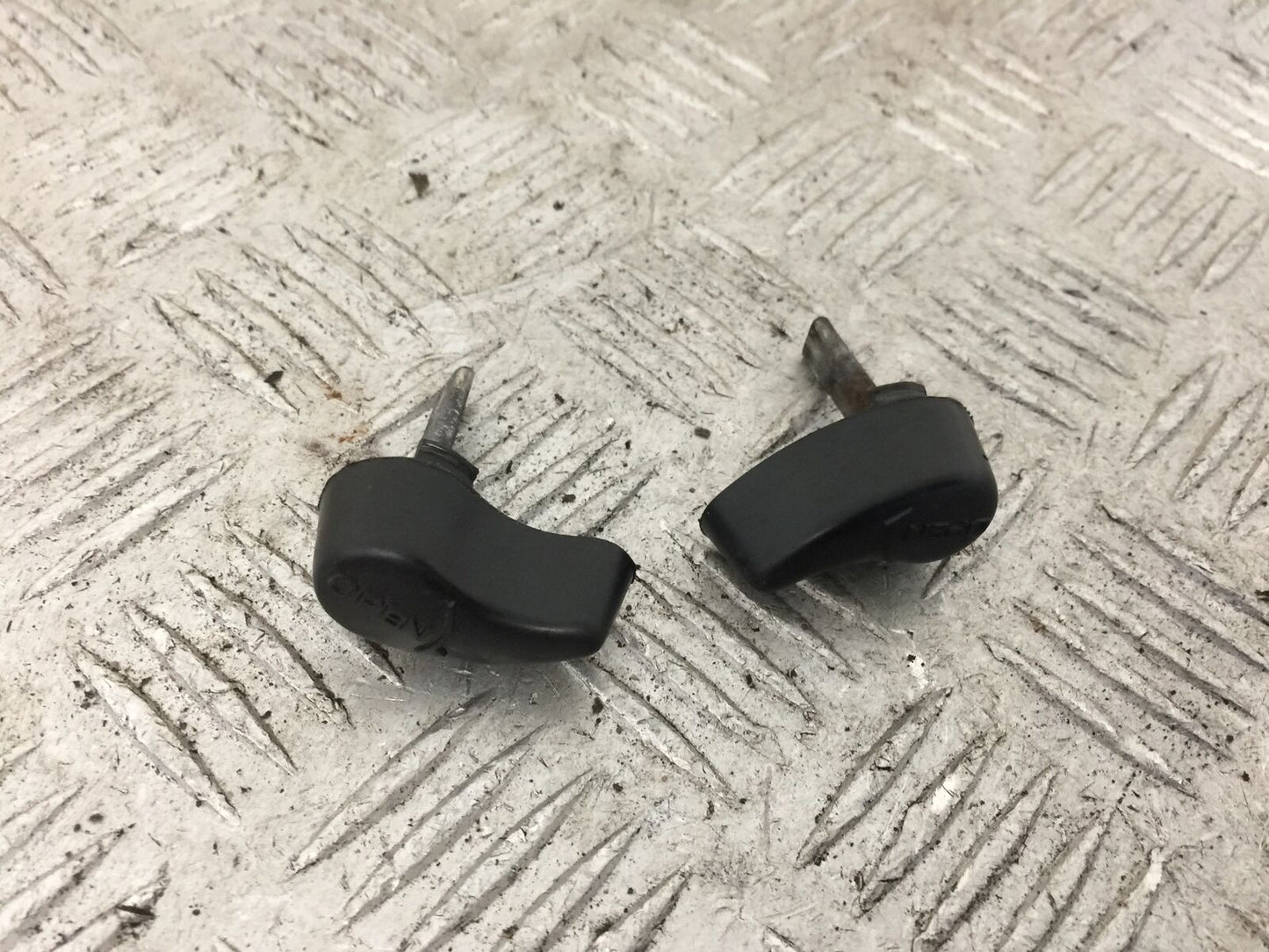 HONDA GL1800 GL 1800 TOP BOX BRACKETS   YEAR 2004-10 ABS (STOCK 890)