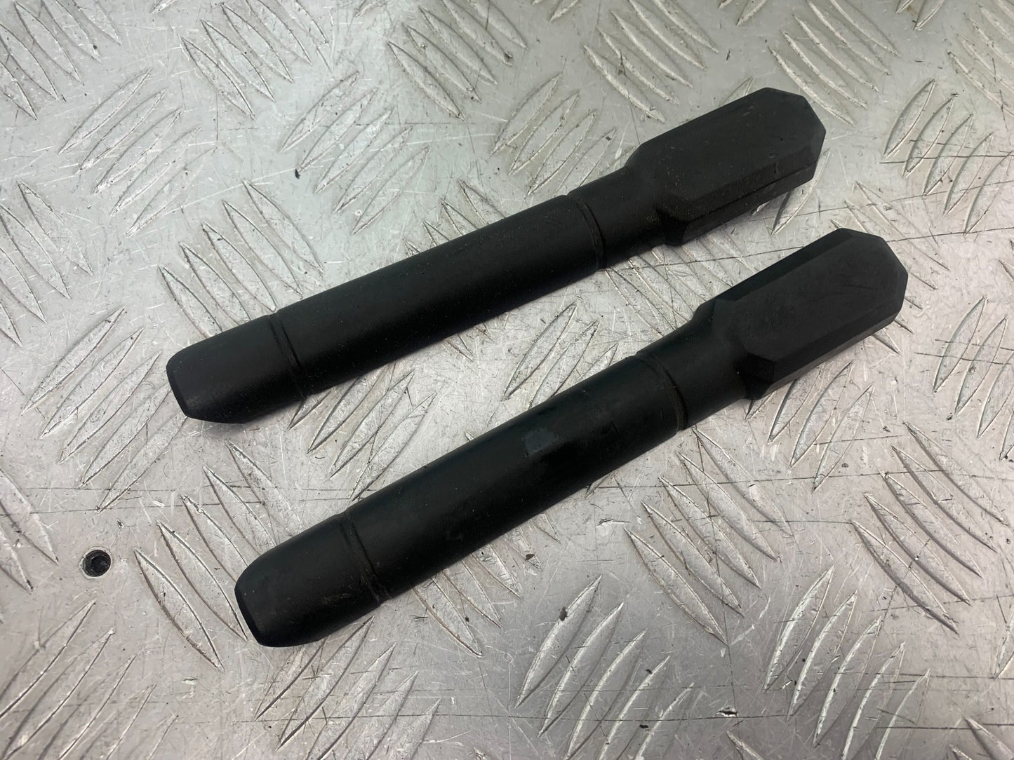 BMW R1200 R 1200 GS LEFT AND RIGHT TRIM  YEAR 2013-2016 (CMB1257)