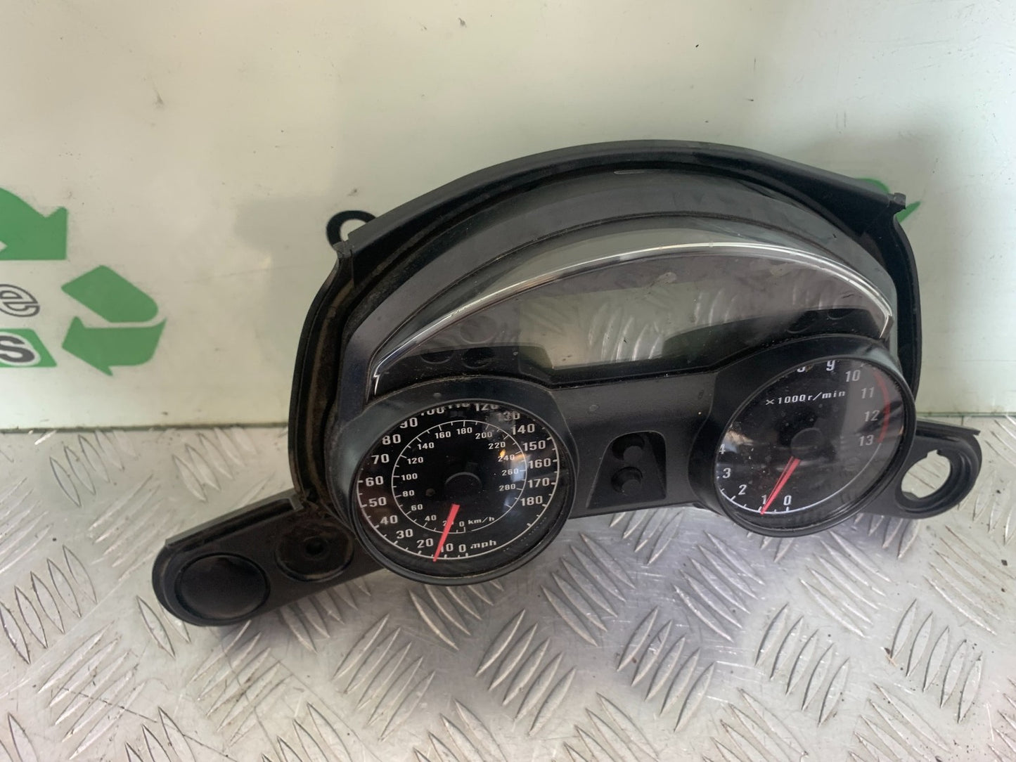 KAWASAKI GTR1400 GTR 1400 CLOCKS SPEEDO DASH  YEAR 2007-2009 (CMB1174)