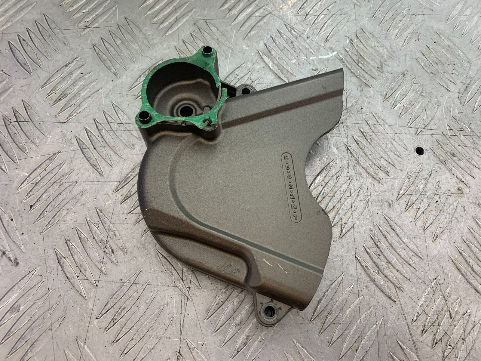 HONDA CBR1000 rr FIREBLADE SPROCKET COVER YEAR 2006 (CMB1220)