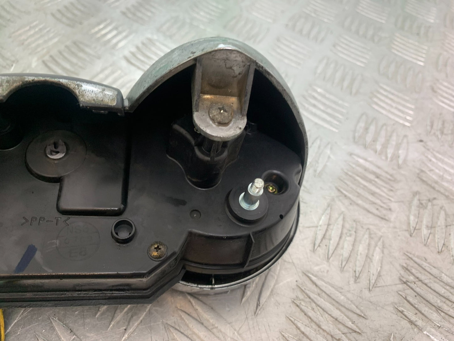 SUZUKI GSF600 GSF 600 BANDIT CLOCKS SPEEDO DASH  2000-2004 (CMB1269)