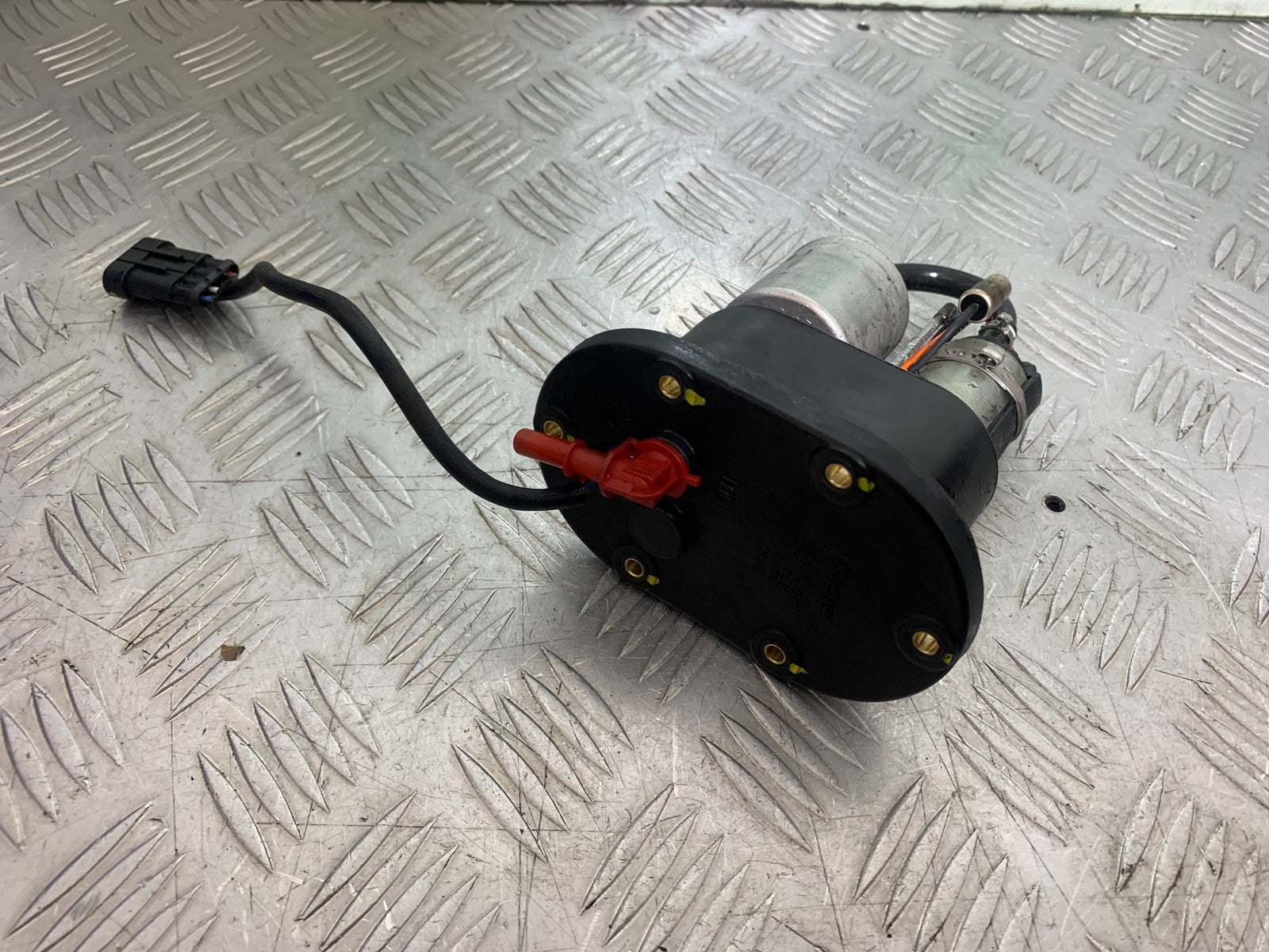 APRILIA TUONO 1000 V4 PETROL PUMP  YEAR 2013-2014  (CMB1239)