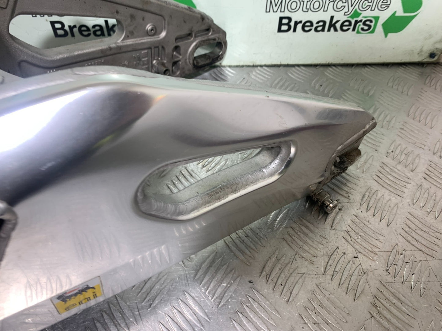 APRILIA RSV4 FACTORY SWINGARM  YEAR 2009-2012 (CMB1224)