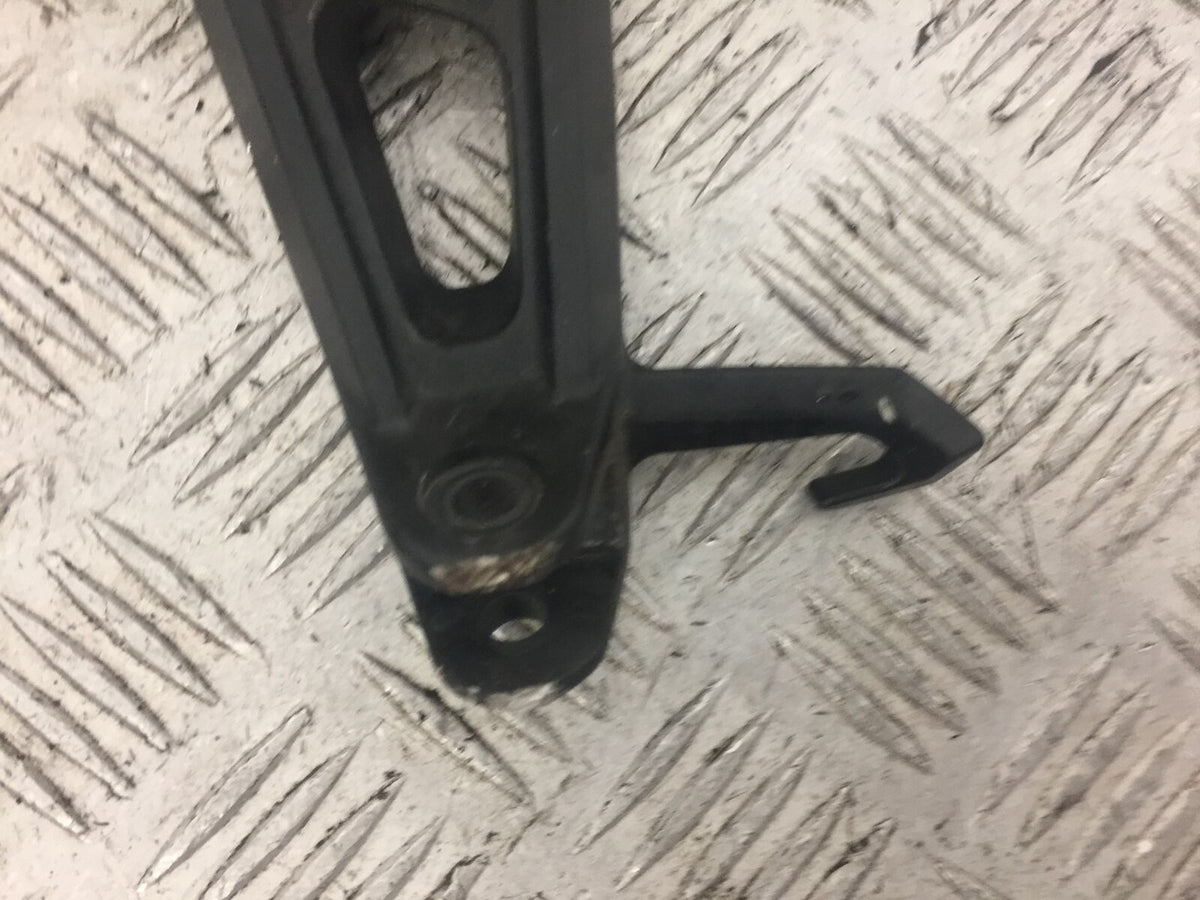 SUZUKI GSXR1000 L1 - L6 LEFT REAR HANGER AND PEG  YEAR 2011-16 (STOCK 649)