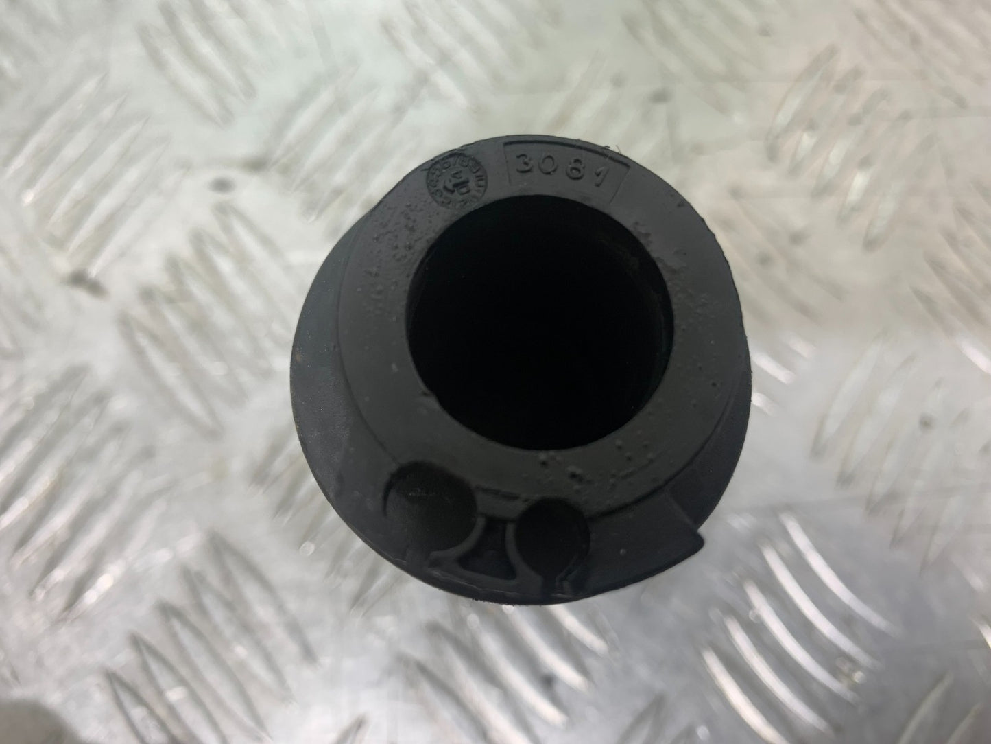 APRILIA RSV1000 R FACTORY MILLE THROTTLE TWIST GRIP    2004-09 (CMB1203)