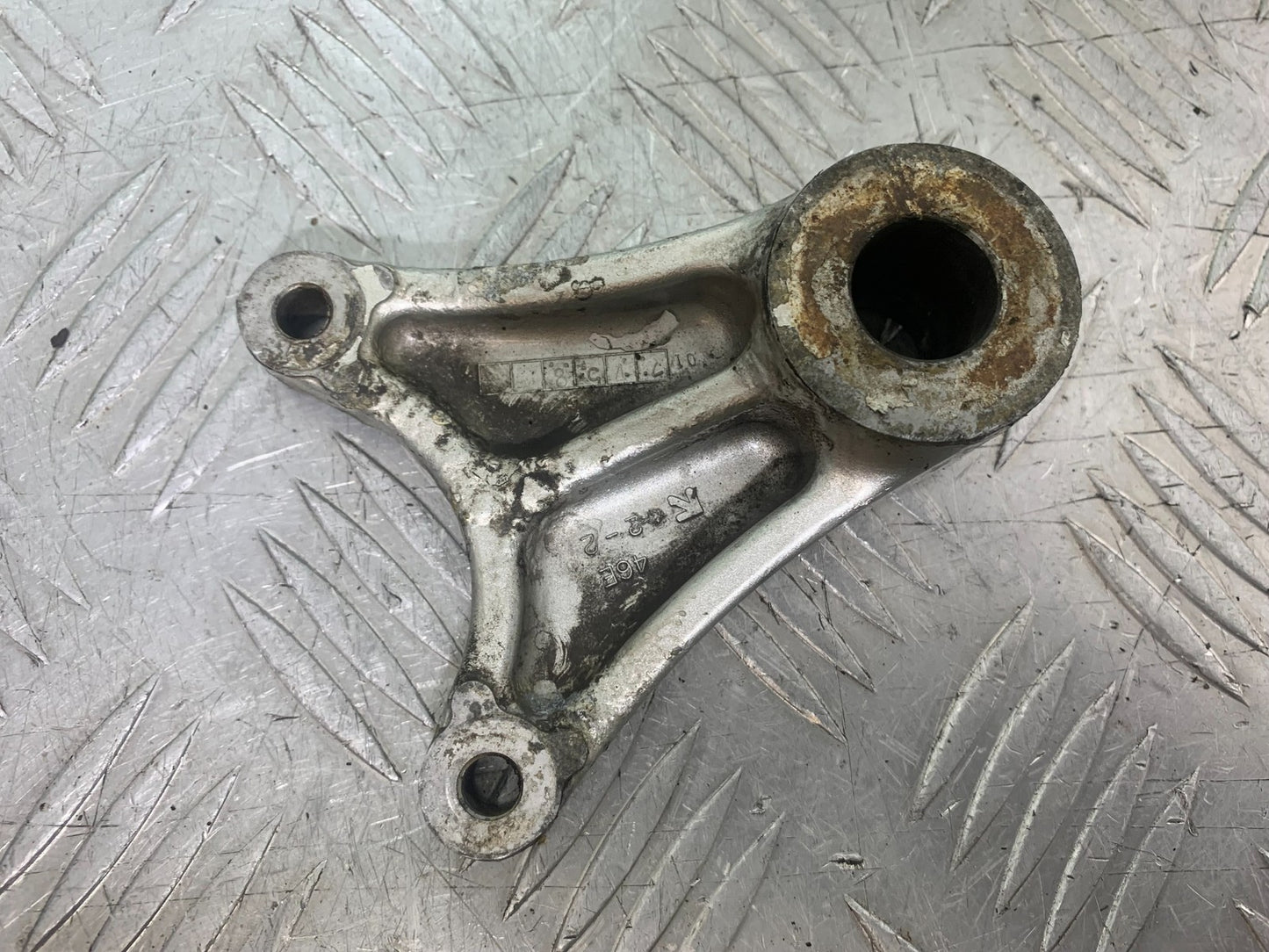 SUZUKI GSX750 INAZUMA REAR CALIPER BRACKET  YEAR 1998-2003 (CMB1308)