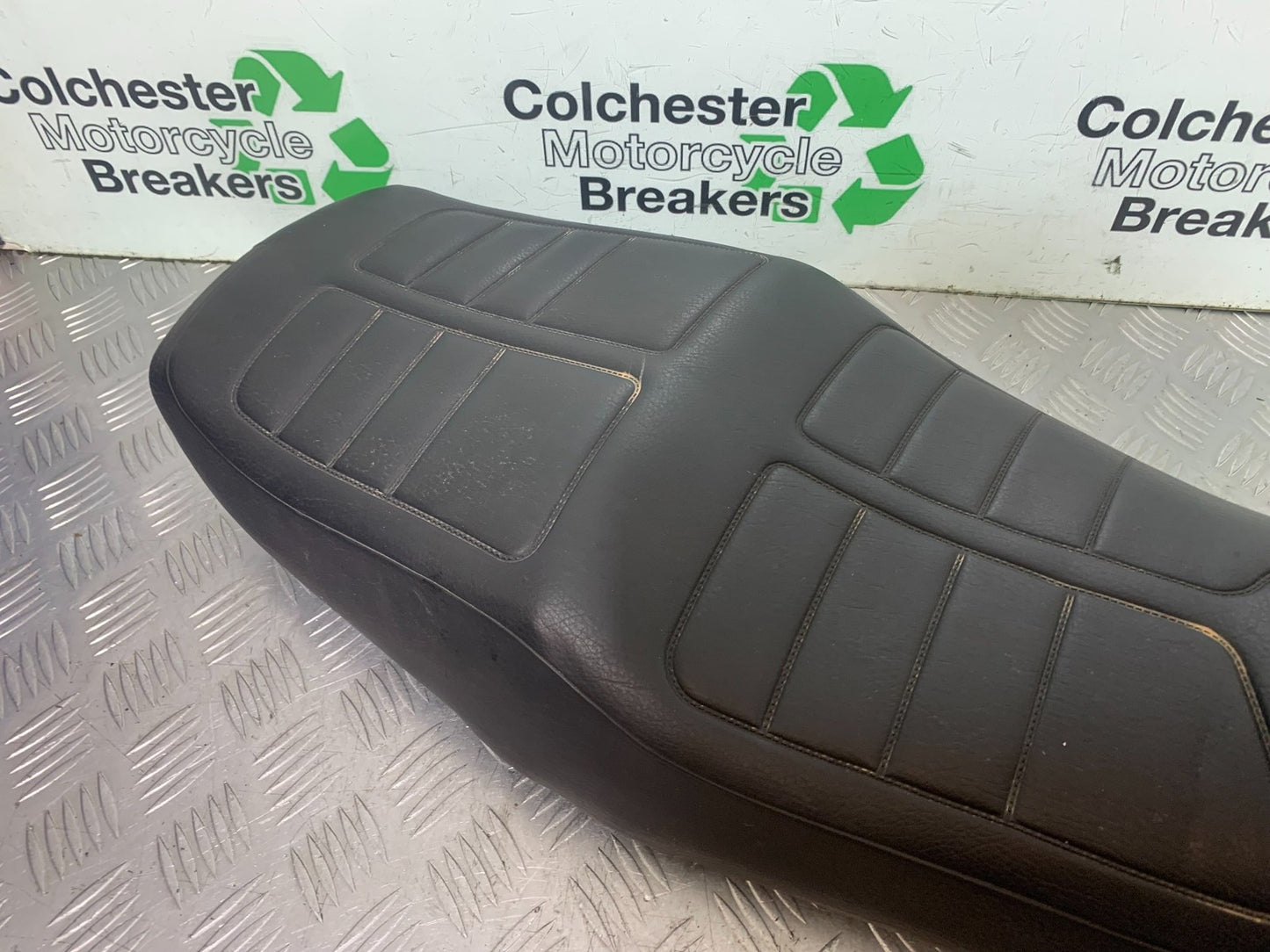 YAMAHA XJ900 XJ 900 DIVERSION SEAT   YEAR 1994-2002 (CMB1292)