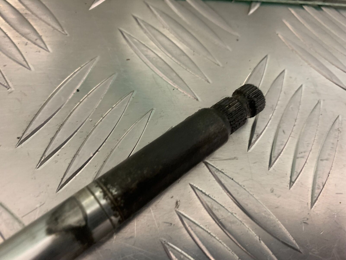 HONDA CBR1100 BLACKBIRD GEAR SHAFT   YEAR 1999-05 (STOCK 961)
