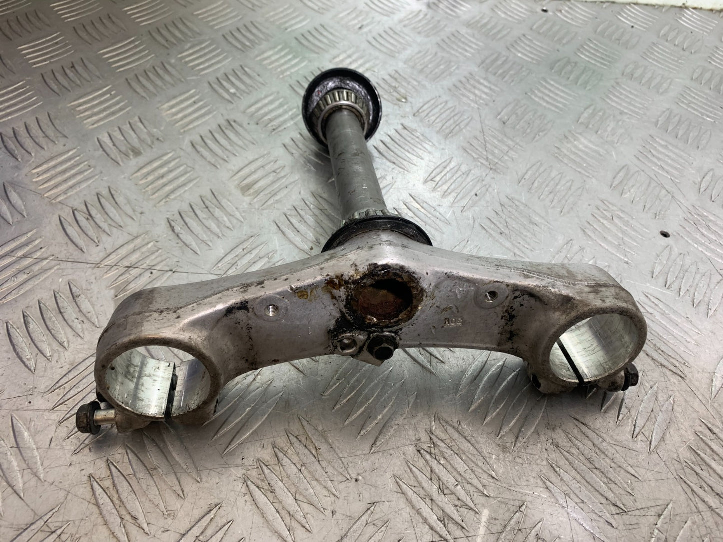 SUZUKI RF900 RF 900 BOTTOM YOKE YEAR 1994-1999 CMB1326
