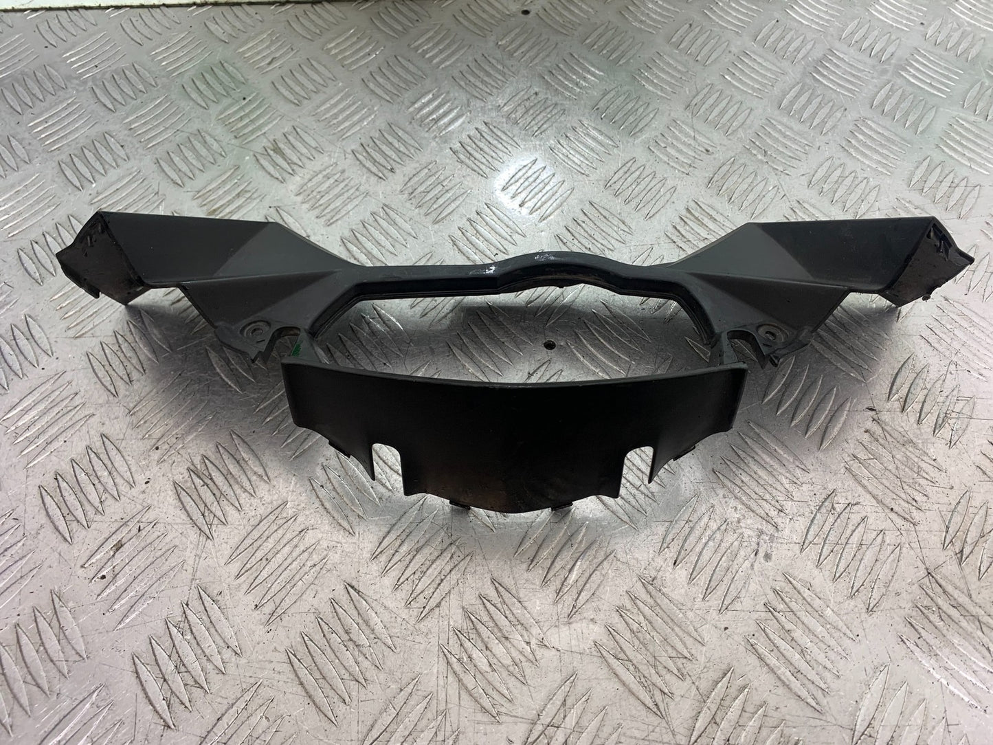 KAWASAKI Z1000 SX CLOCKS SURROUND   YEAR 2014-16 (CMB1264)