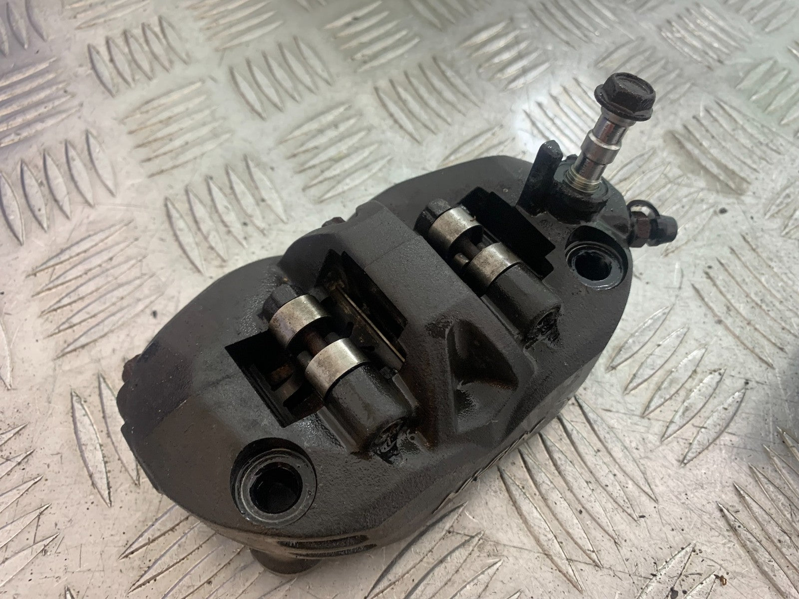 KAWASAKI GTR1400 GTR 1400 FRONT BRAKE CALIPERS YEAR 2007-2009 (CMB1174)