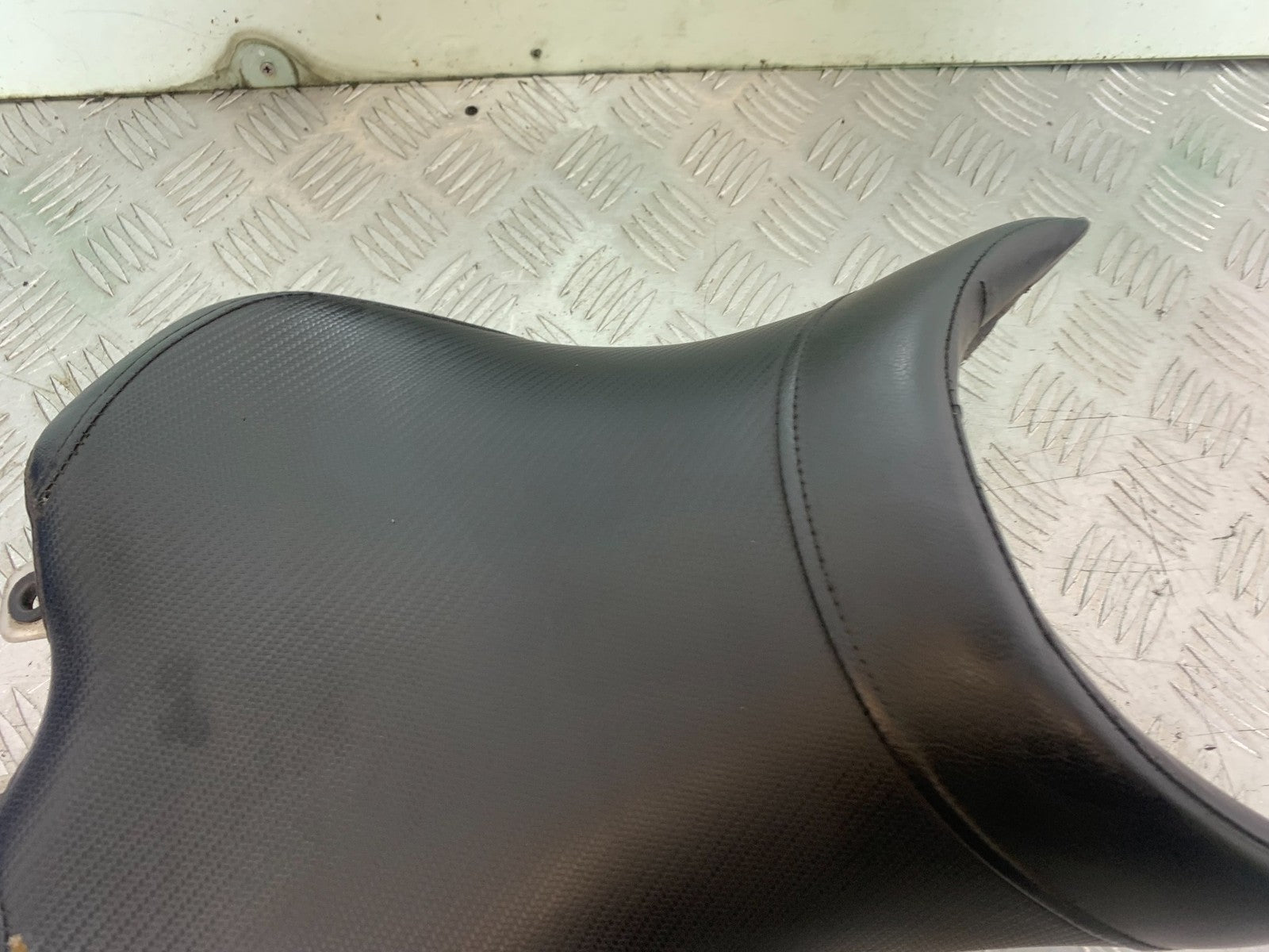 KAWASAKI Z1000 SX FRONT SEAT  YEAR 2014-16 (CMB1264)