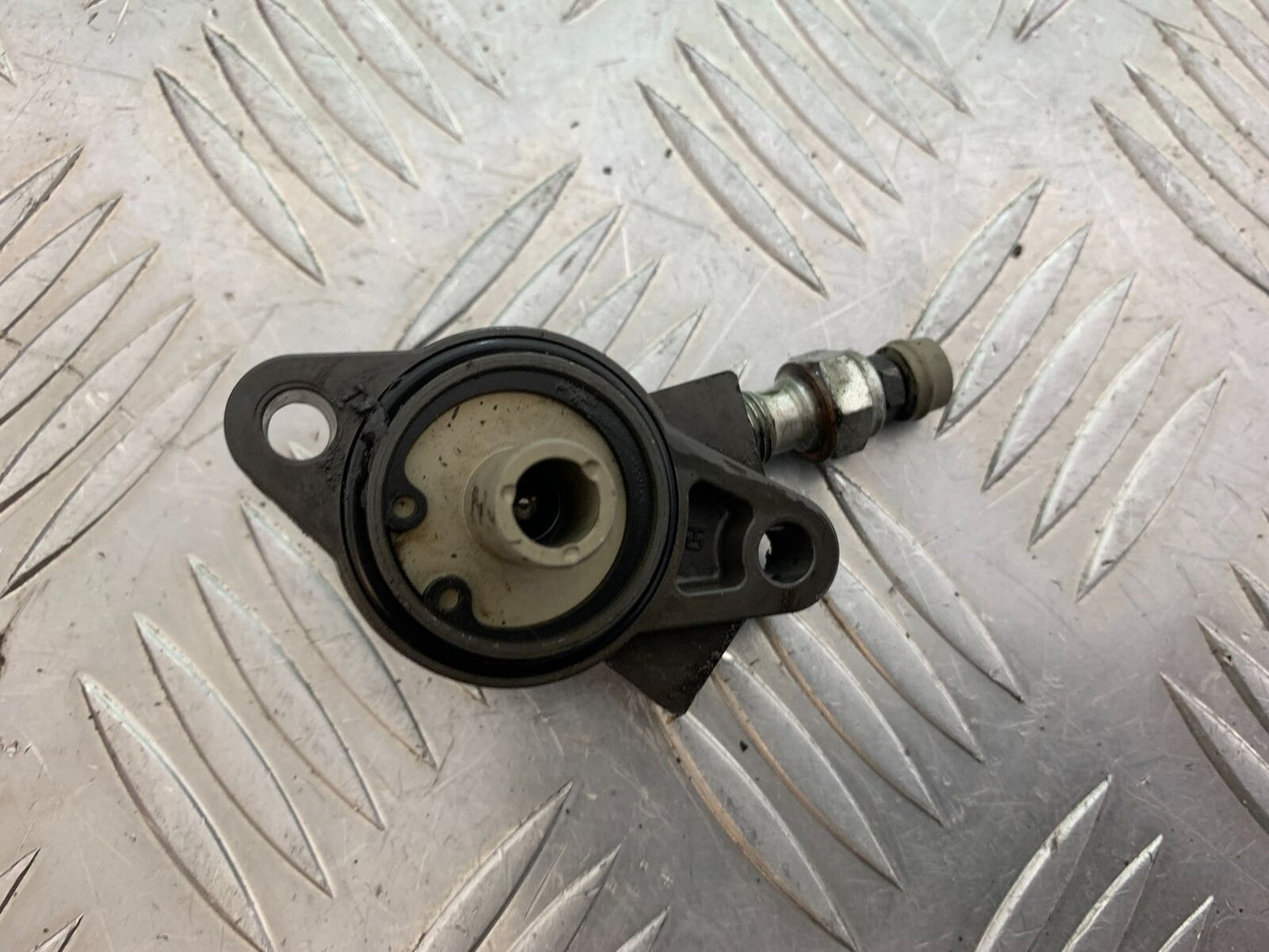 KTM 990 SUPERMOTO T CLUTCH SLAVE CYLINDER  YEAR 2010-2011 (CMB1032)