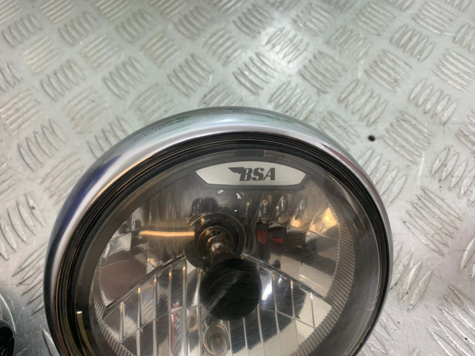 BSA 650 GOLD STAR HEADLIGHT AND BACKING   YEAR 2022-2025 (CMB1262)